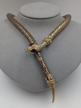 Vintage Mesh Snake Serpent Necklace Gold Red Rhinestone Eyes EUC 0628